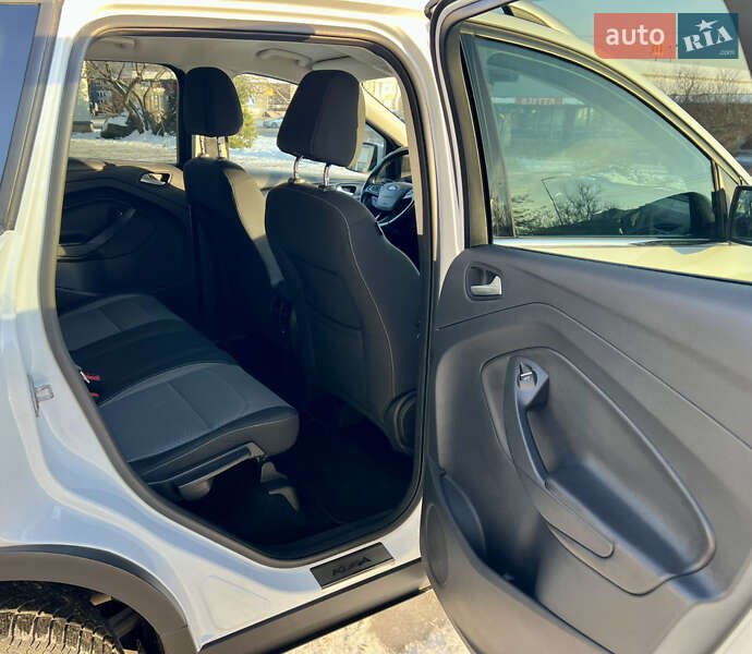 Внедорожник / Кроссовер Ford Kuga 2016 в Киеве фото 30 Внедорожник / Кроссовер Ford Kuga 2016 в Киеве