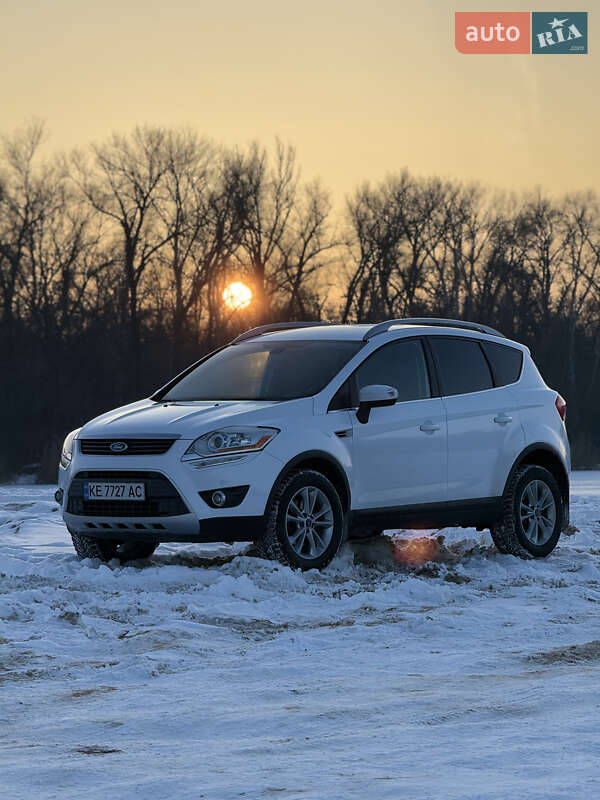 Позашляховик / Кросовер Ford Kuga 2011 в Дніпрі