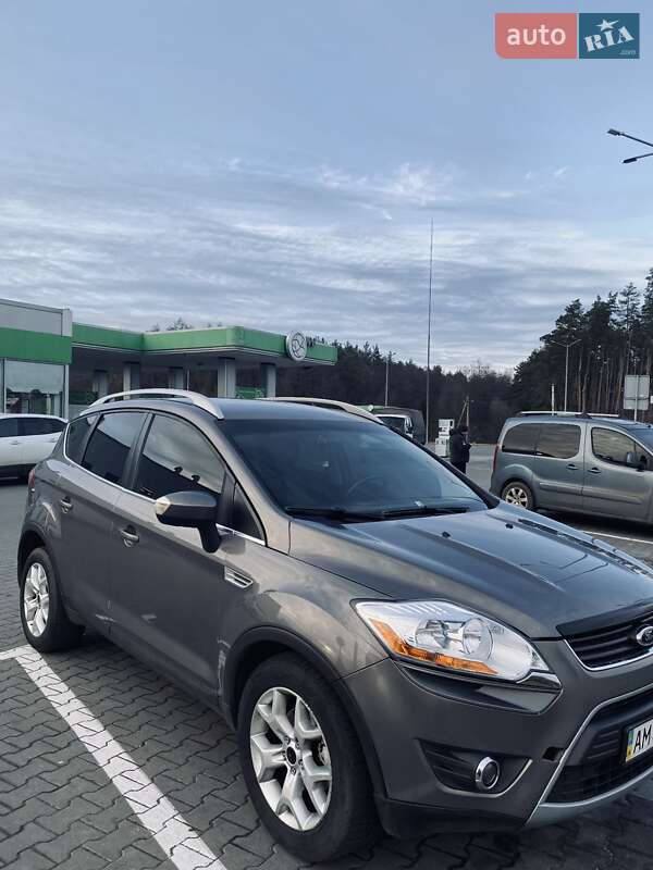 Внедорожник / Кроссовер Ford Kuga 2012 в Житомире