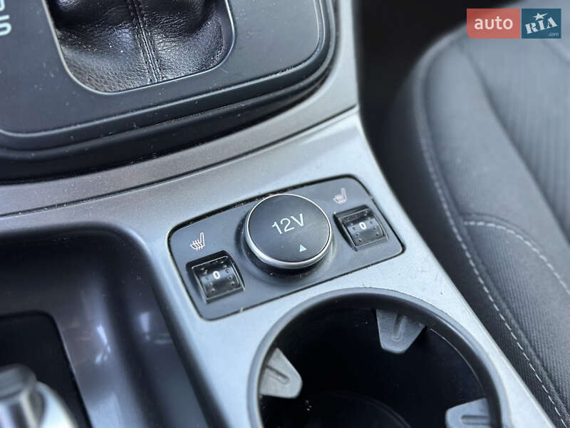 Позашляховик / Кросовер Ford Kuga 2015 в Львові фото 73 Позашляховик / Кросовер Ford Kuga 2015 в Львові