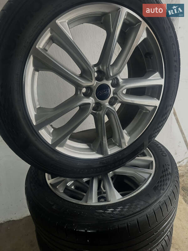 Внедорожник / Кроссовер Ford Kuga 2015 в Львове фото 19 Внедорожник / Кроссовер Ford Kuga 2015 в Львове