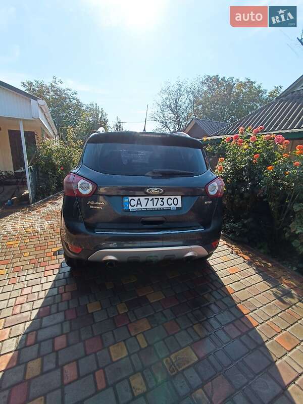 Внедорожник / Кроссовер Ford Kuga 2010 в Христиновке