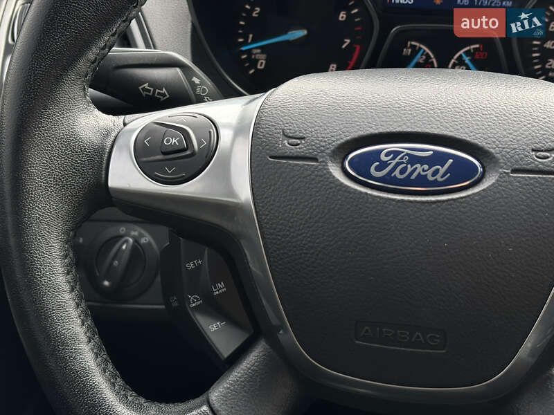 Внедорожник / Кроссовер Ford Kuga 2013 в Киеве