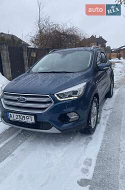 Внедорожник / Кроссовер Ford Kuga 2019 в Обухове
