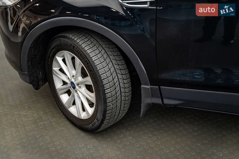 Внедорожник / Кроссовер Ford Kuga 2015 в Киеве