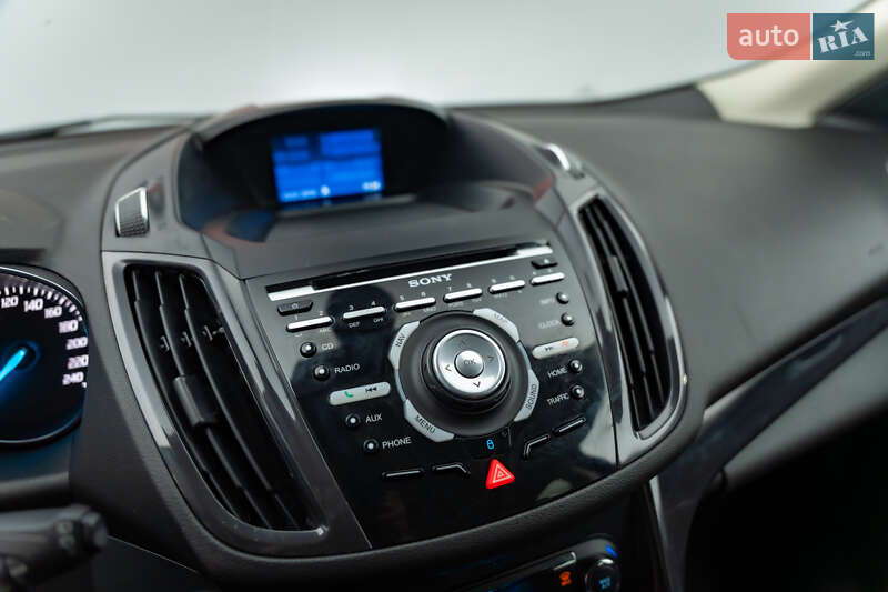 Внедорожник / Кроссовер Ford Kuga 2015 в Киеве