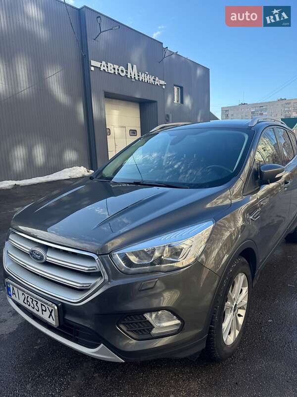 Внедорожник / Кроссовер Ford Kuga 2019 в Белой Церкви