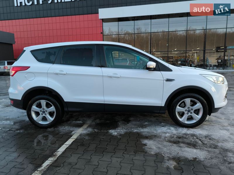 Позашляховик / Кросовер Ford Kuga 2016 в Вінниці