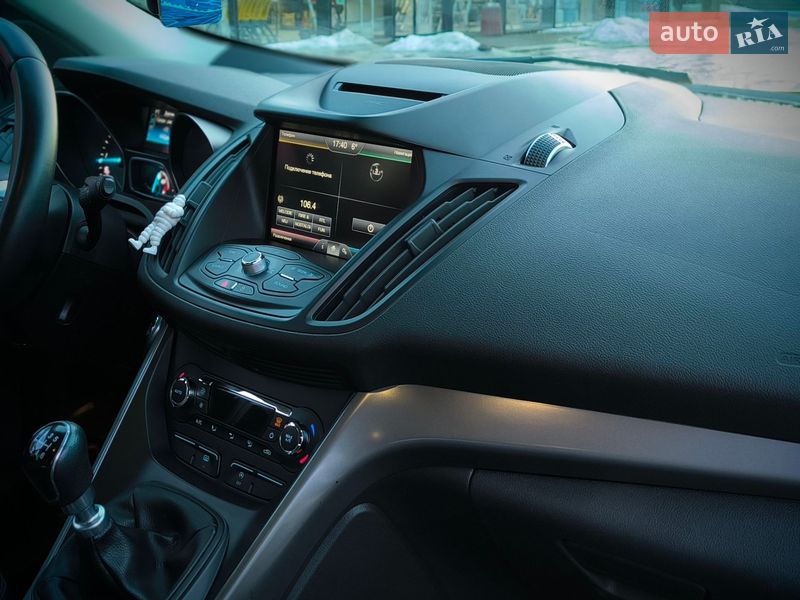 Позашляховик / Кросовер Ford Kuga 2016 в Вінниці