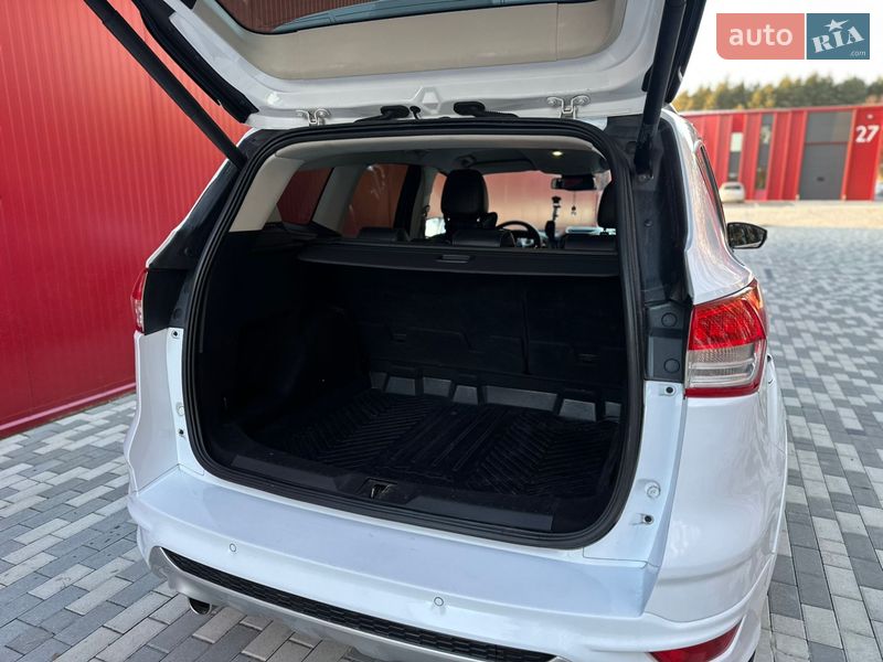 Внедорожник / Кроссовер Ford Kuga 2015 в Львове