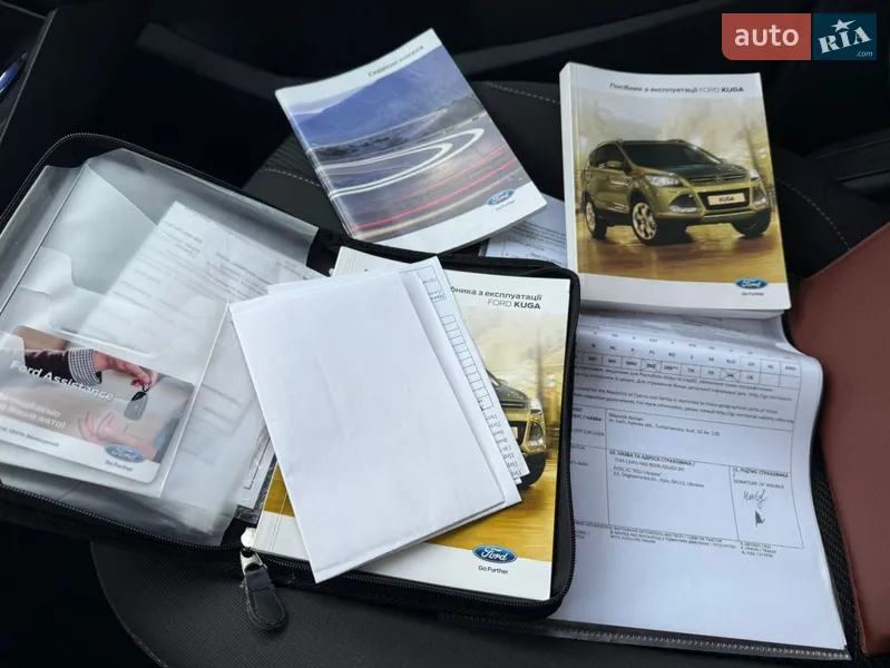 Позашляховик / Кросовер Ford Kuga 2016 в Львові документ