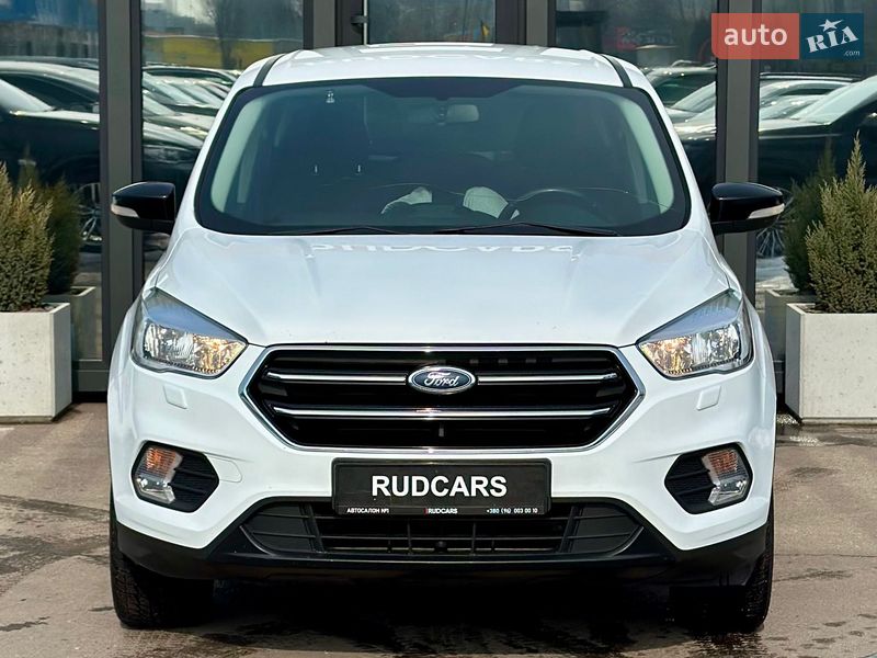 Внедорожник / Кроссовер Ford Kuga 2017 в Кременчуге