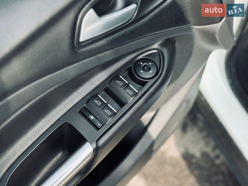 Внедорожник / Кроссовер Ford Kuga 2017 в Кременчуге