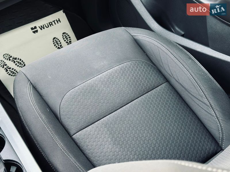 Внедорожник / Кроссовер Ford Kuga 2017 в Кременчуге