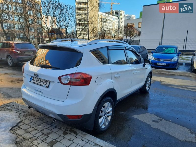 Позашляховик / Кросовер Ford Kuga 2012 в Києві