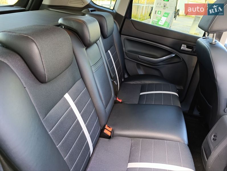 Внедорожник / Кроссовер Ford Kuga 2010 в Ивано-Франковске