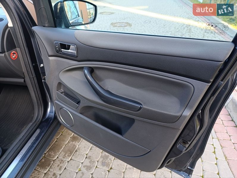 Внедорожник / Кроссовер Ford Kuga 2010 в Ивано-Франковске