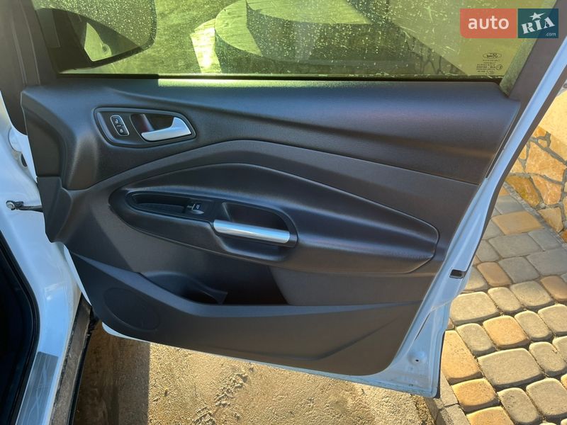 Внедорожник / Кроссовер Ford Kuga 2019 в Виннице