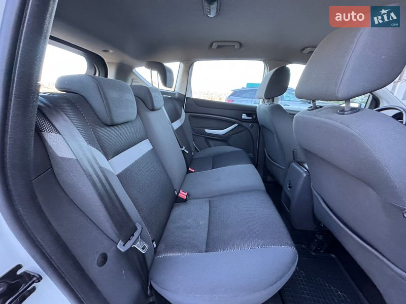 Позашляховик / Кросовер Ford Kuga 2010 в Стрию