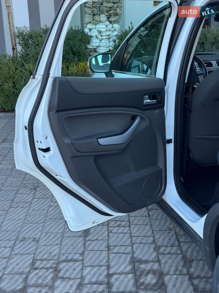 Позашляховик / Кросовер Ford Kuga 2010 в Стрию