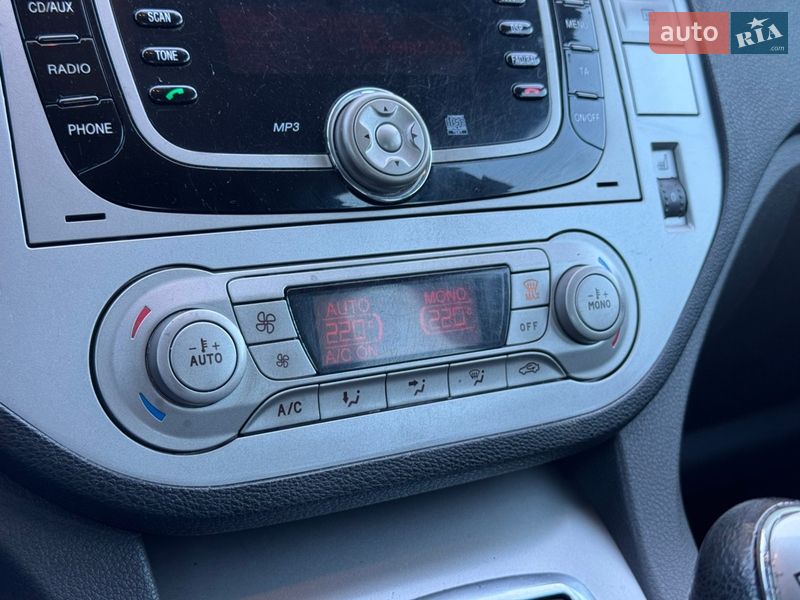 Позашляховик / Кросовер Ford Kuga 2010 в Стрию