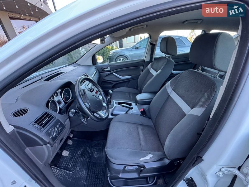 Позашляховик / Кросовер Ford Kuga 2010 в Стрию