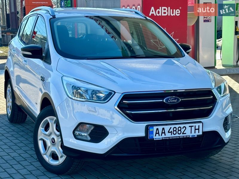 Позашляховик / Кросовер Ford Kuga 2018 в Житомирі