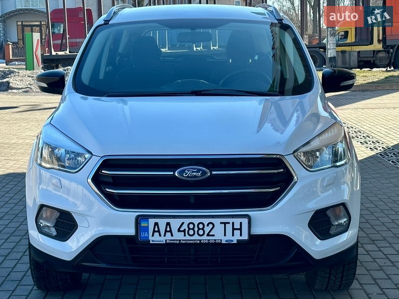 Позашляховик / Кросовер Ford Kuga 2018 в Житомирі