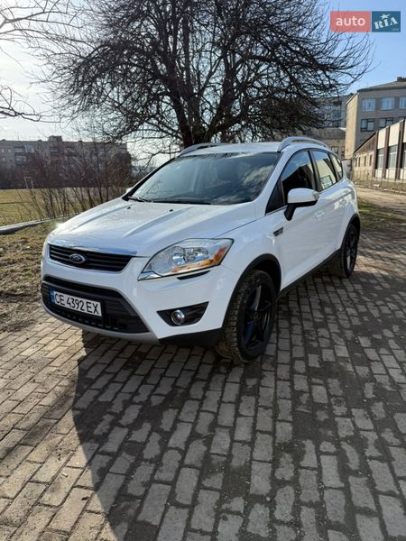 Внедорожник / Кроссовер Ford Kuga 2012 в Черновцах