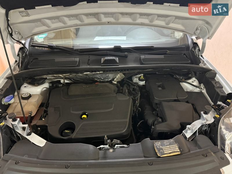 Внедорожник / Кроссовер Ford Kuga 2012 в Черновцах