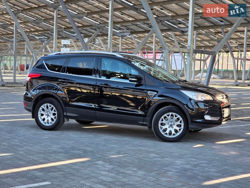 Внедорожник / Кроссовер Ford Kuga 2015 в Львове