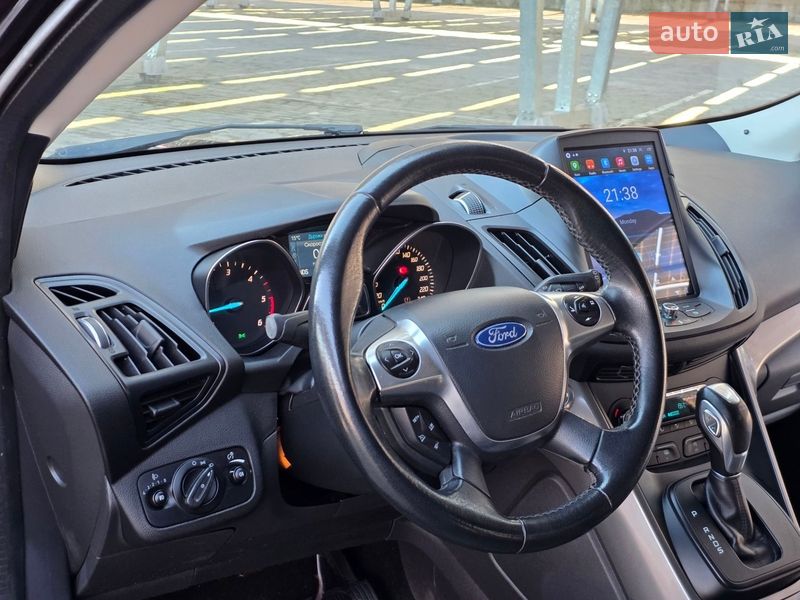 Внедорожник / Кроссовер Ford Kuga 2015 в Львове