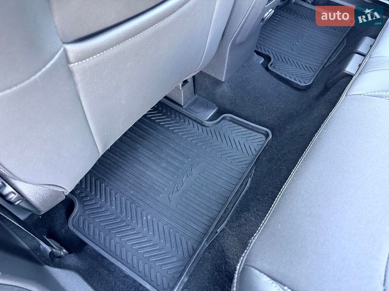 Позашляховик / Кросовер Ford Kuga 2019 в Києві