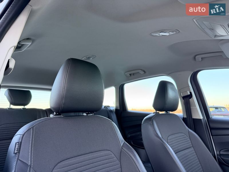 Позашляховик / Кросовер Ford Kuga 2019 в Києві