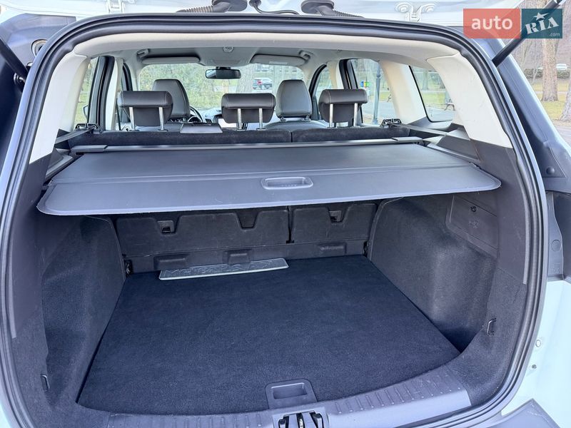 Позашляховик / Кросовер Ford Kuga 2019 в Києві