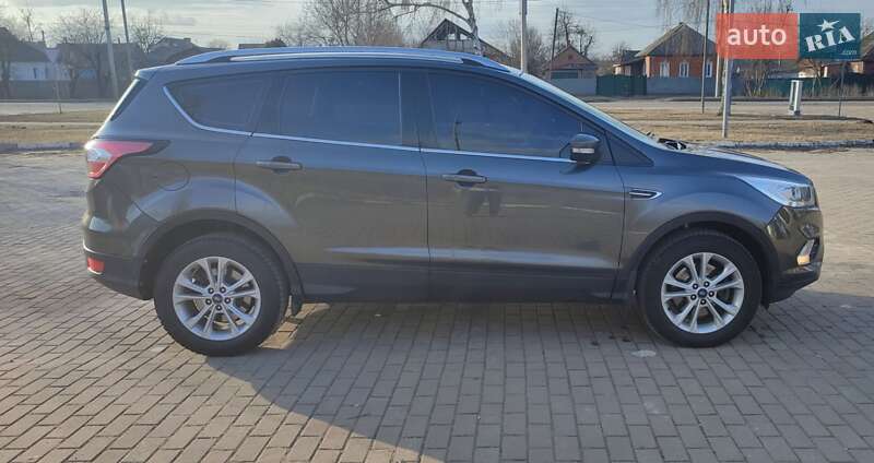 Внедорожник / Кроссовер Ford Kuga 2019 в Лебедине