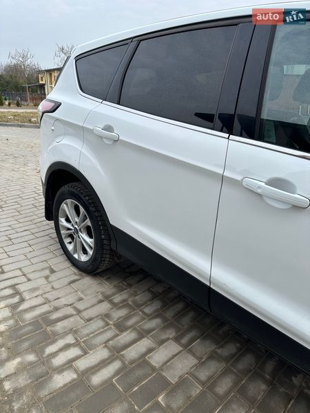 Внедорожник / Кроссовер Ford Kuga 2017 в Львове