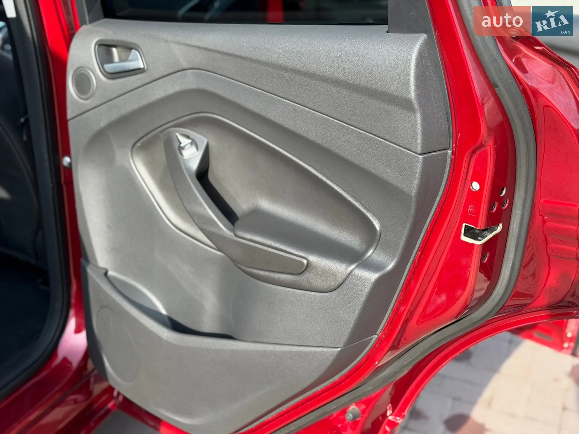 2015 Ford Kuga - мініатюра 30