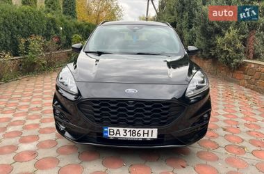 Внедорожник / Кроссовер Ford Kuga 2021 в Бершади