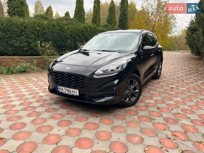 Внедорожник / Кроссовер Ford Kuga 2021 в Виннице