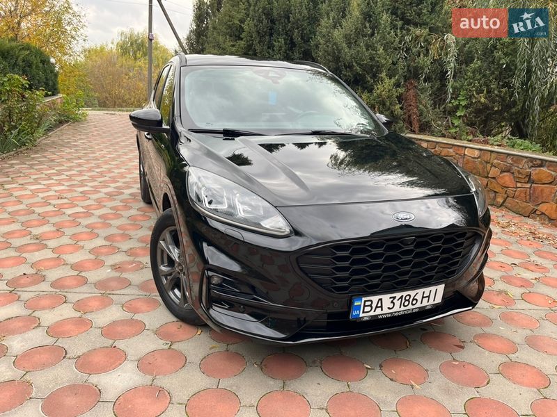 Внедорожник / Кроссовер Ford Kuga 2021 в Виннице
