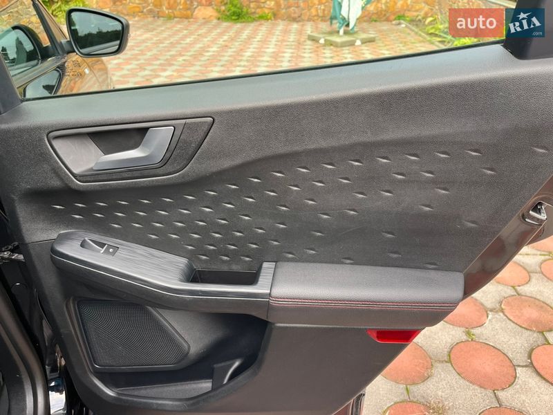 Внедорожник / Кроссовер Ford Kuga 2021 в Виннице