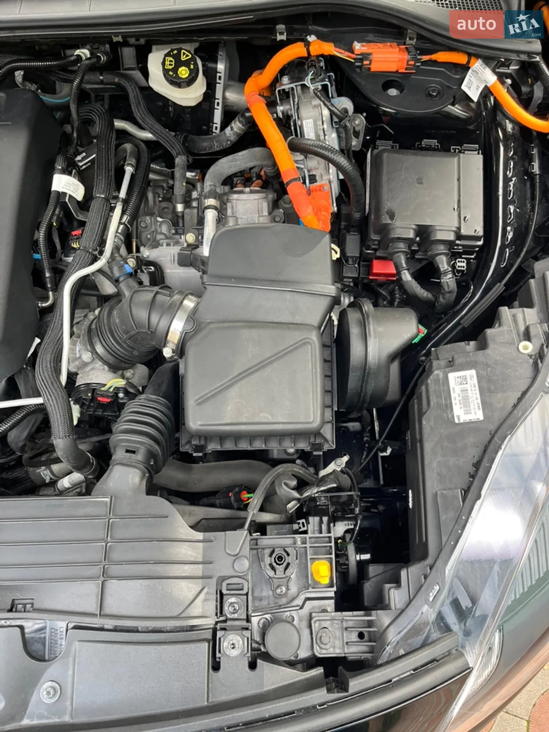 2021 Ford Kuga - мініатюра 90