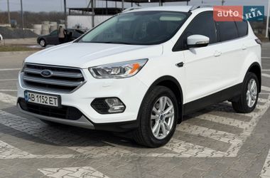 Внедорожник / Кроссовер Ford Kuga 2016 в Виннице