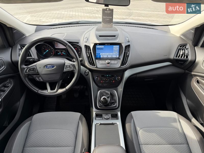 Внедорожник / Кроссовер Ford Kuga 2016 в Тульчине