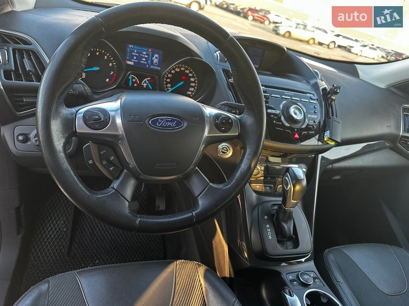 Внедорожник / Кроссовер Ford Kuga 2013 в Киеве