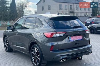 Внедорожник / Кроссовер Ford Kuga 2021 в Лопатине