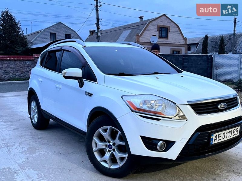 Внедорожник / Кроссовер Ford Kuga 2011 в Днепре