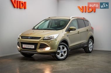 Внедорожник / Кроссовер Ford Kuga 2015 в Киеве
