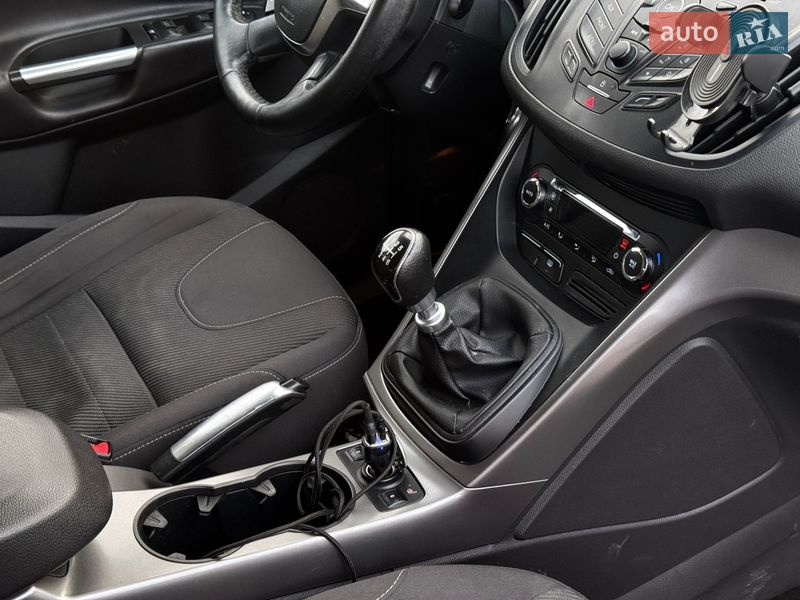 Позашляховик / Кросовер Ford Kuga 2014 в Києві фото 10 Позашляховик / Кросовер Ford Kuga 2014 в Києві